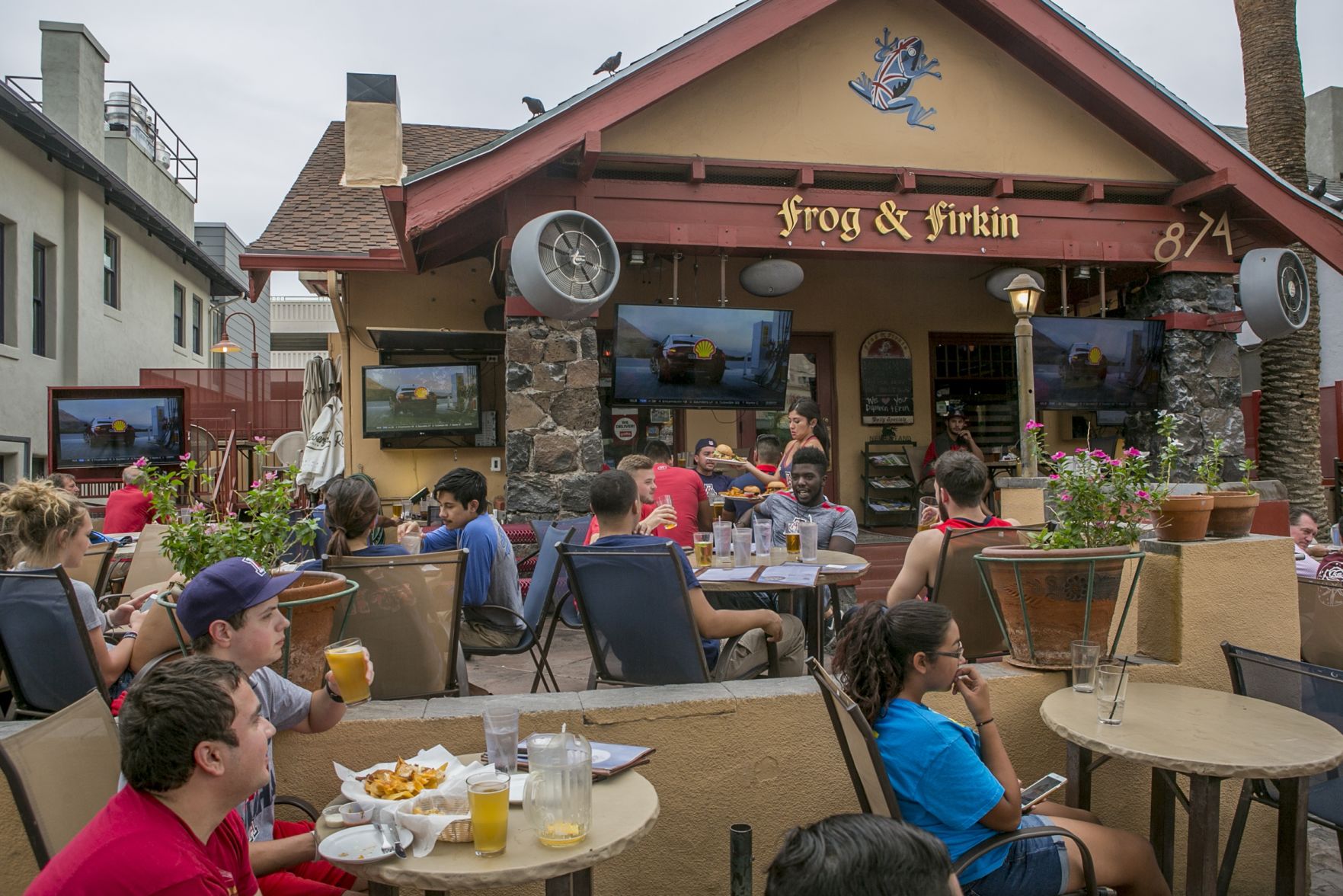 Frog and Firkin — 874 E. University Blvd